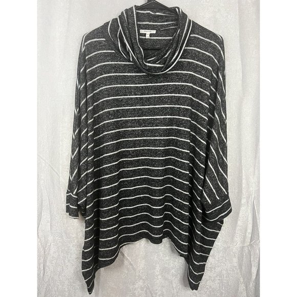 Maurices Over Sized Sweater Top Sz S/M Black/White Short Sleeve Cowl Neck Knit P - Picture 1 of 10
